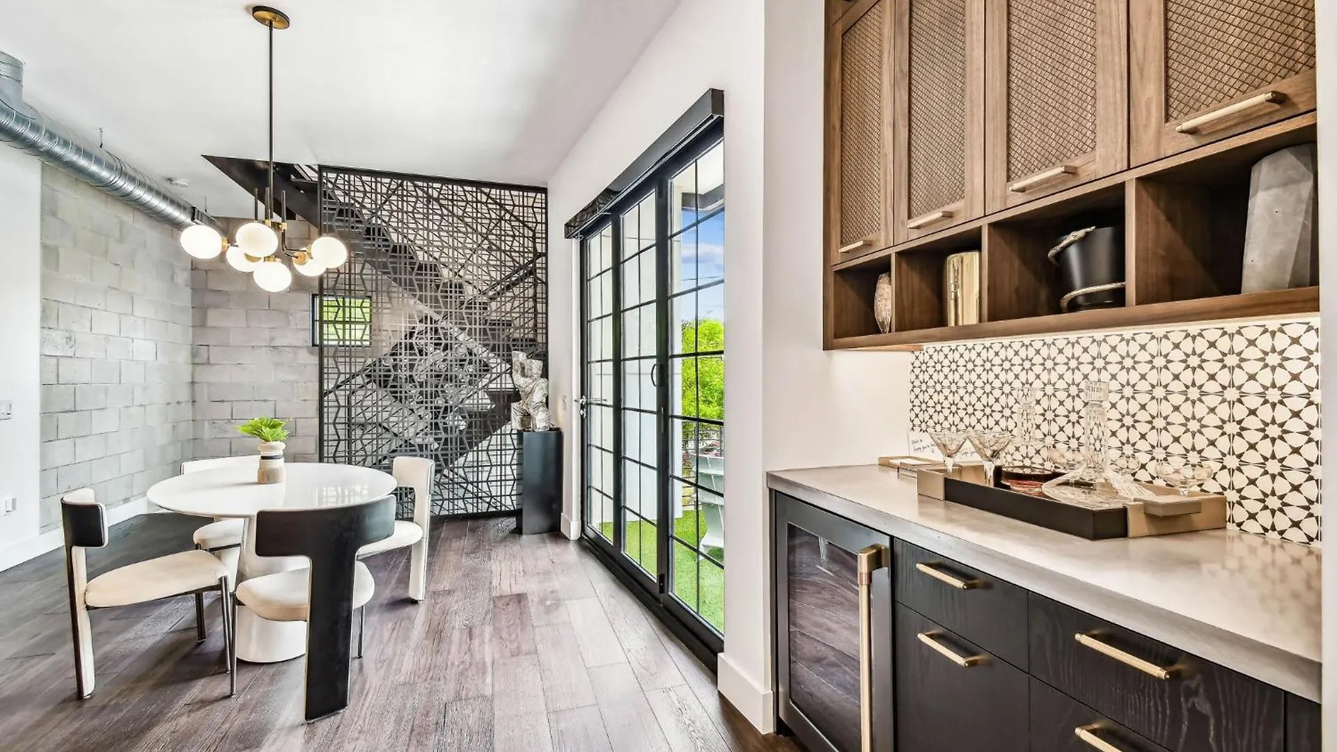 New! The Strata Barn - Luxury Hyde Park Townhome Tampa 0*,